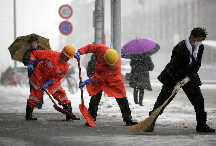 snow japan