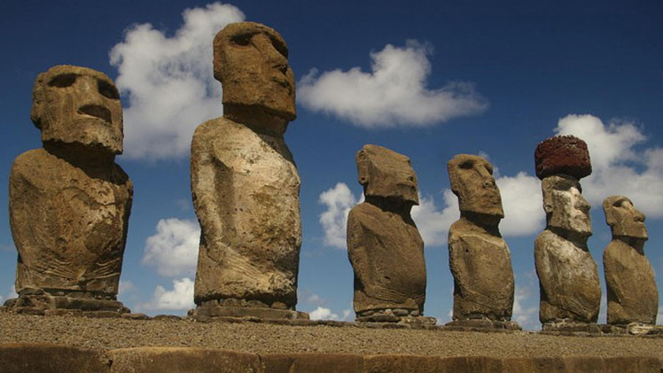 Click to enlarge easter island pascua