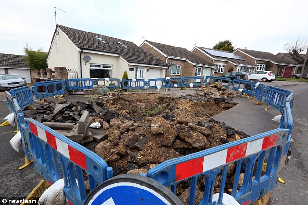 sinkhole cottingham