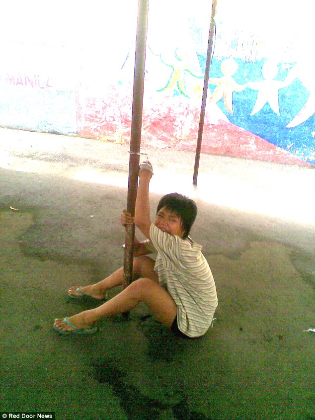 homeless child_manilla