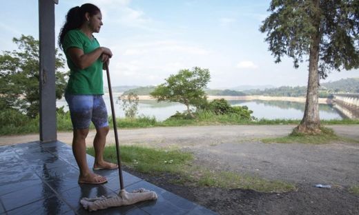 Low reservoir, woman