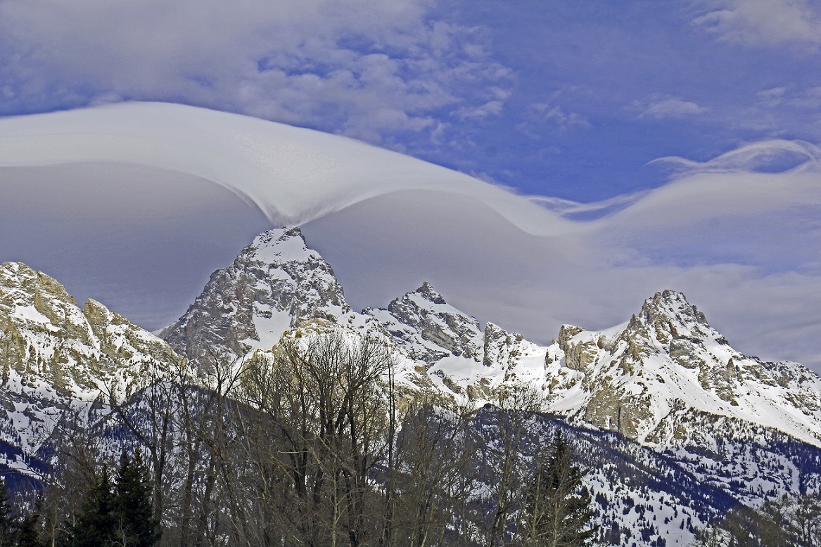 Click to enlarge Lenticular cloud