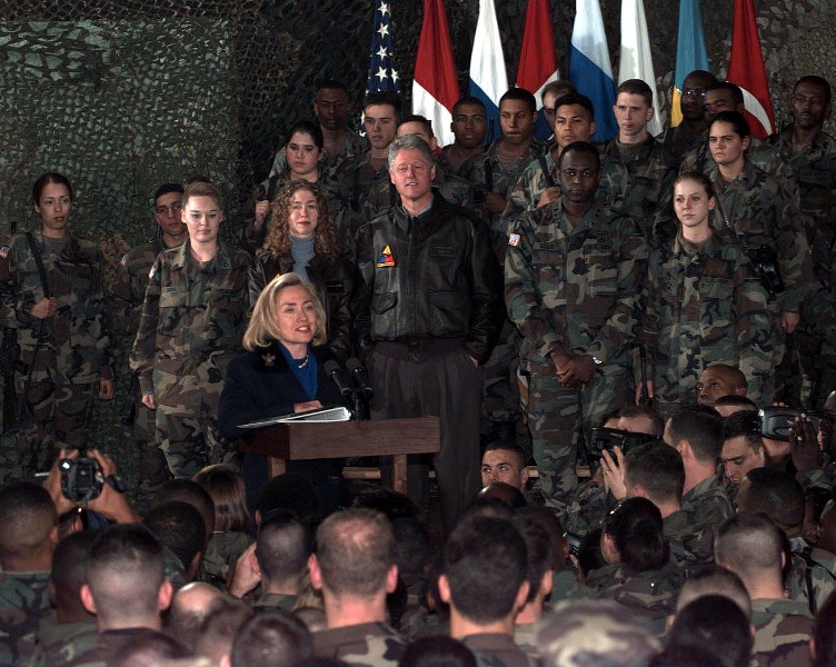 clintons bosnia