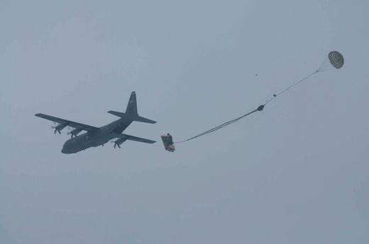 weapons air drop Iraq