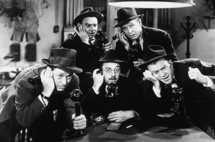 reporters receiving orders