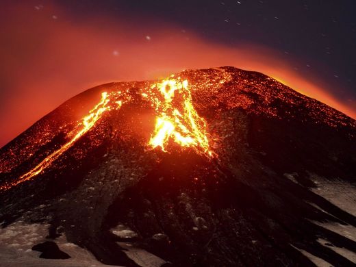 Click to enlarge volcano villarrica