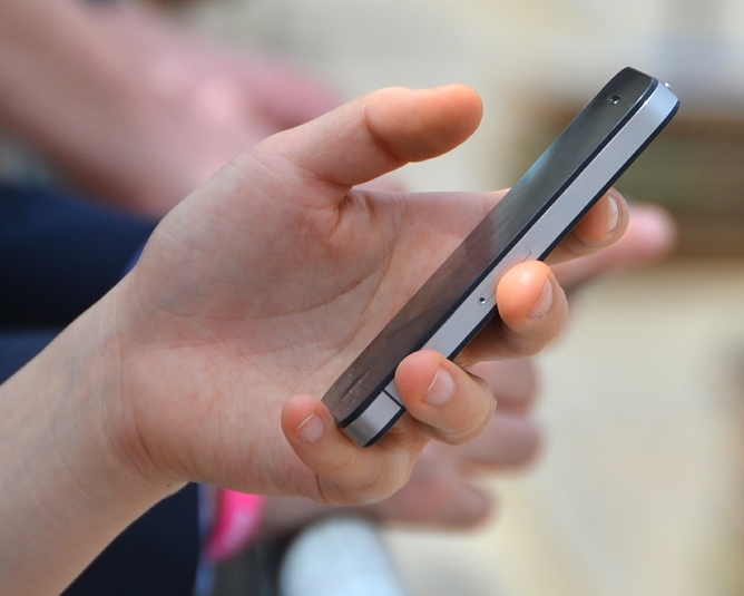 Click to enlarge teen social media, sleep