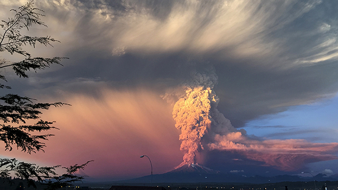 Click to enlarge Calbuco volcano eruption April 2015