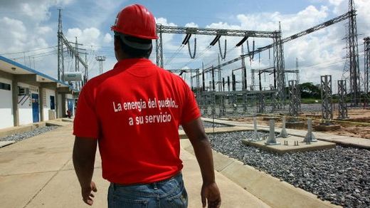venzuelan electricity worker