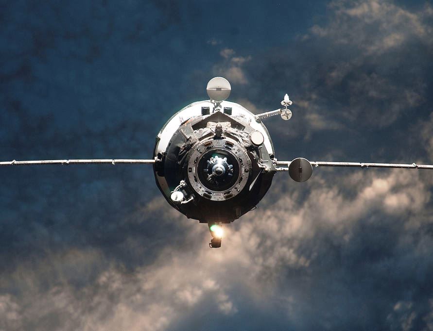 Click to enlarge Progress M-27M spacecraft