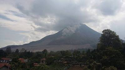 mount sinabung