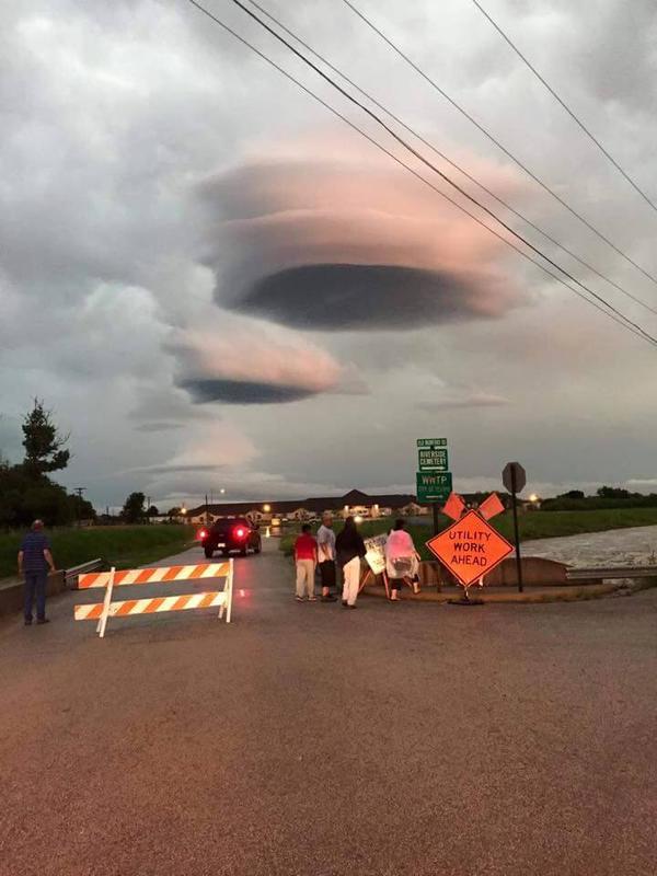 Lenticular clouds