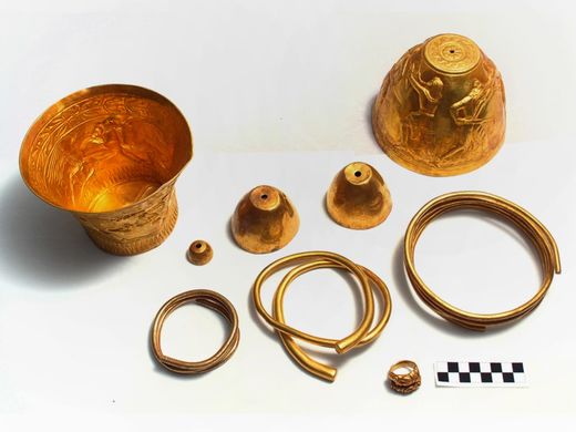 Solid gold artifacts discovered in a Scythian burial mound