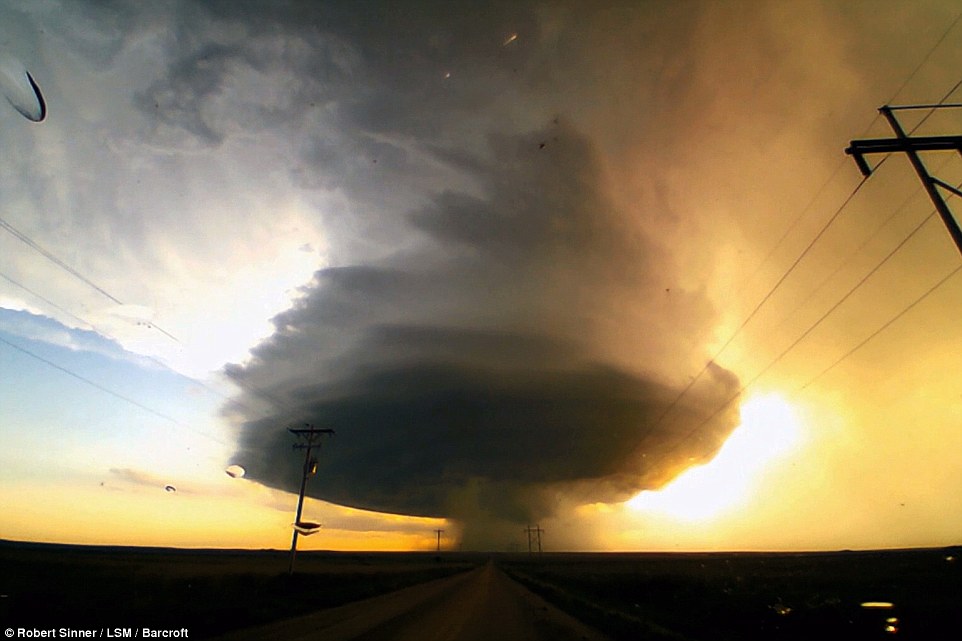 supercell storm in kansas