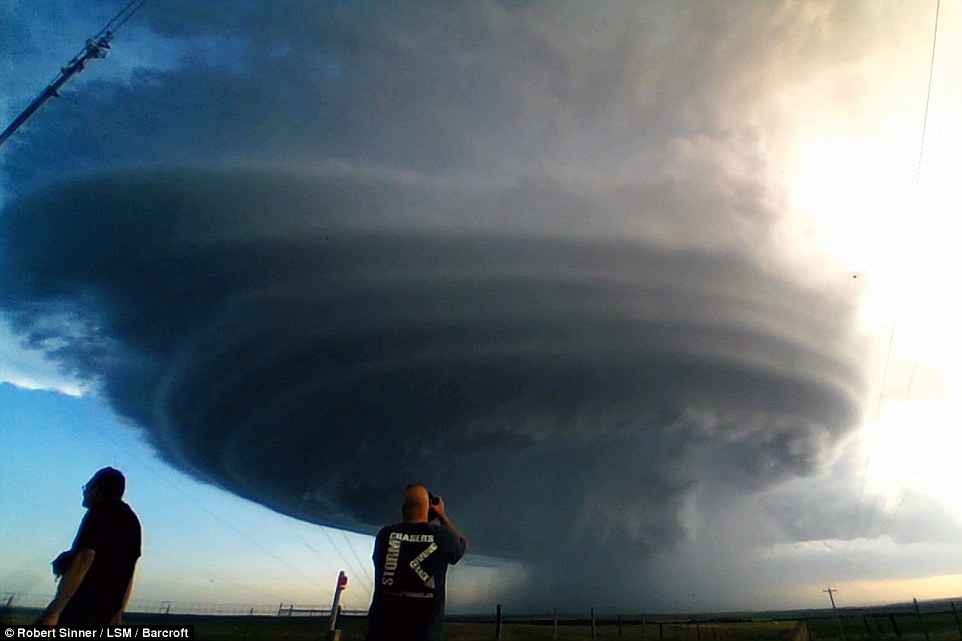 supercell storm in kansas