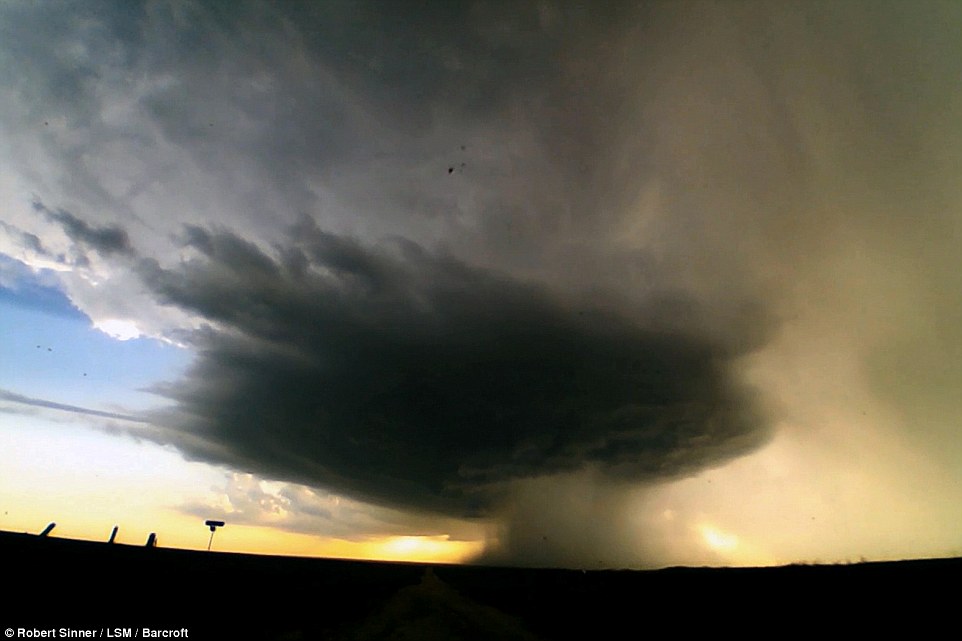 supercell storm in kansas