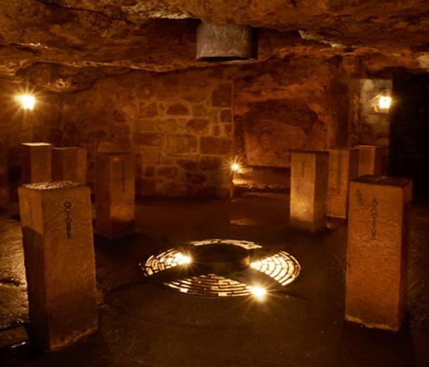 Click to enlarge Axis of the World Shrine, Labyrinth Buda