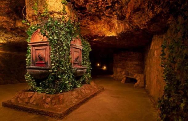 Click to enlarge wine fountains, buda labyrinth