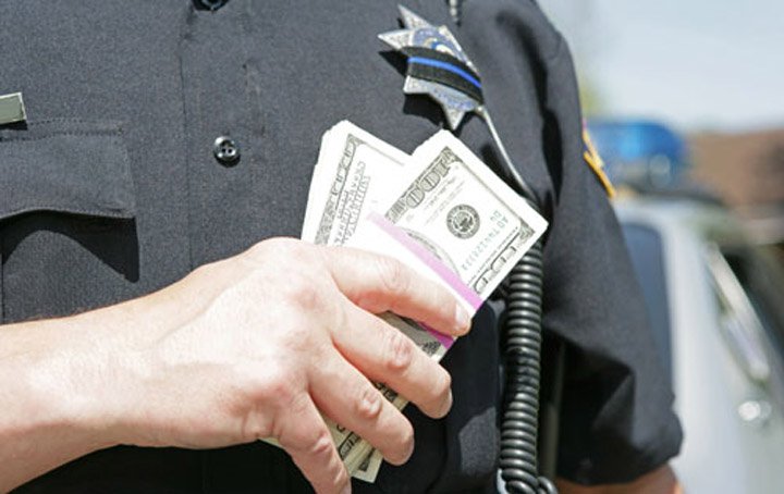 drug money laundering, police corruption