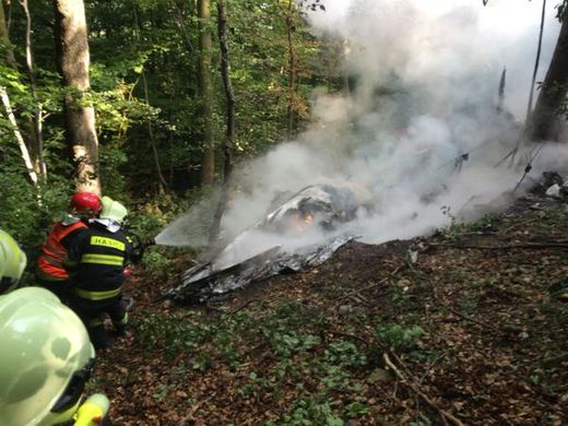 Click to enlarge plane crash slovenia 2