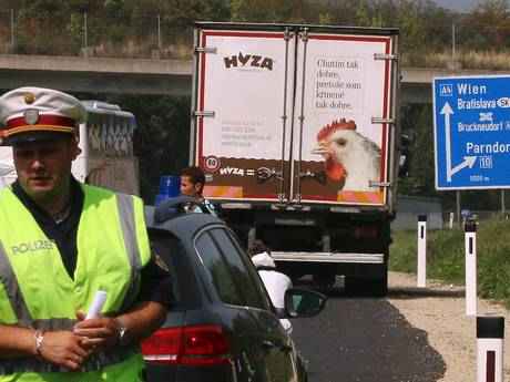 Click to enlarge migrant lorry deaths in Austria