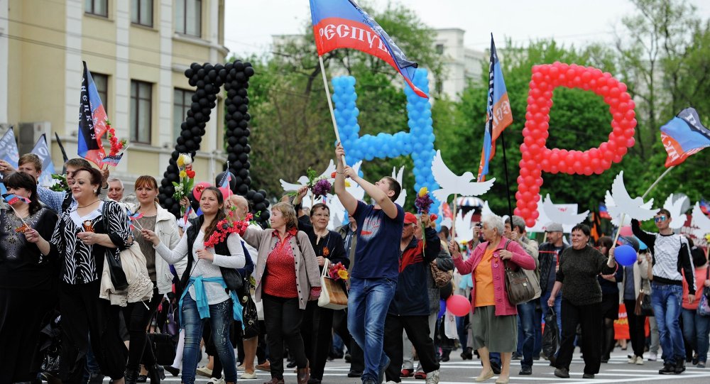 Click to enlarge Ukraine protesters