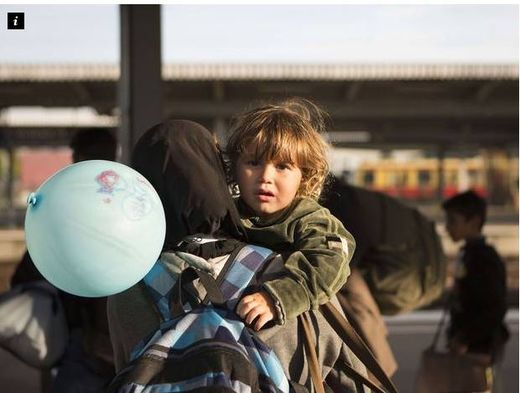 Click to enlarge germany refugees