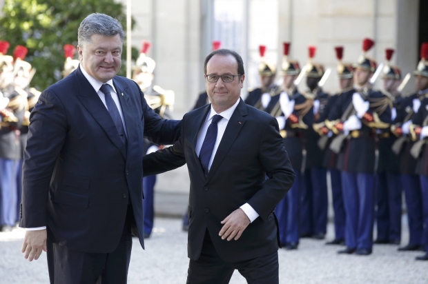 Click to enlarge Hollande and Poroshenko
