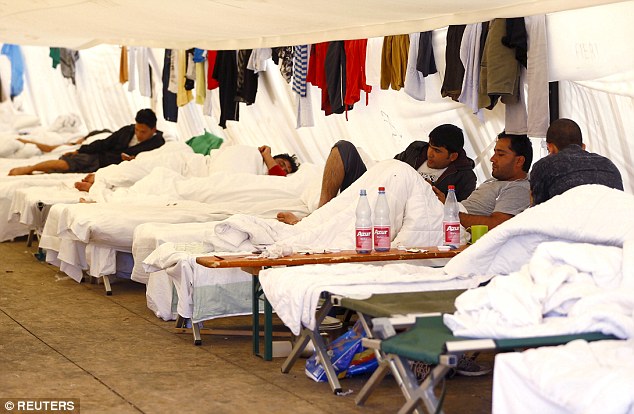 Click to enlarge refugees/beds