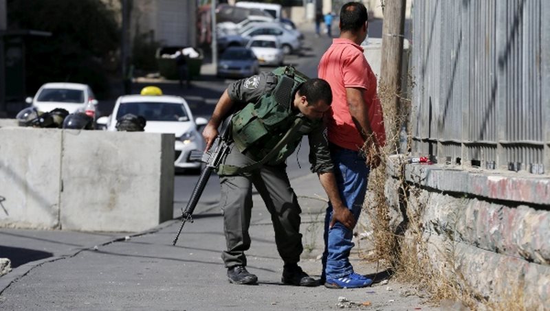 Click to enlarge israel harrasses palestinians