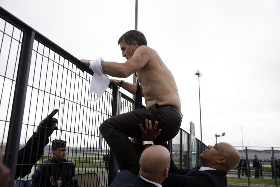 Click to enlarge airfrance protests