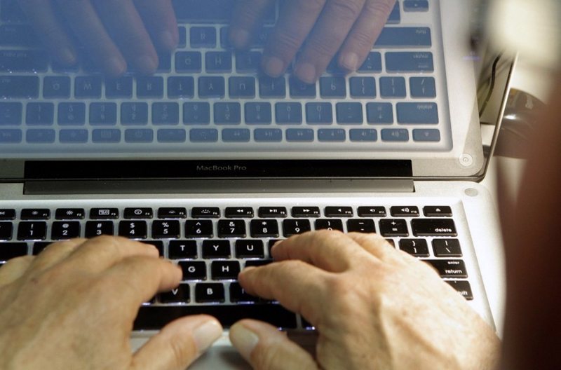 Click to enlarge laptop screen