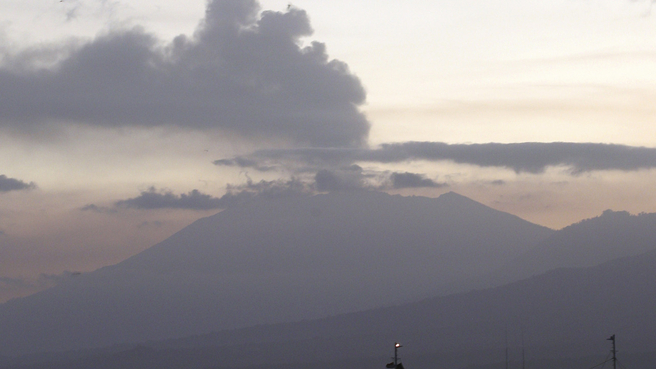 Click to enlarge Volcanic ash clouds