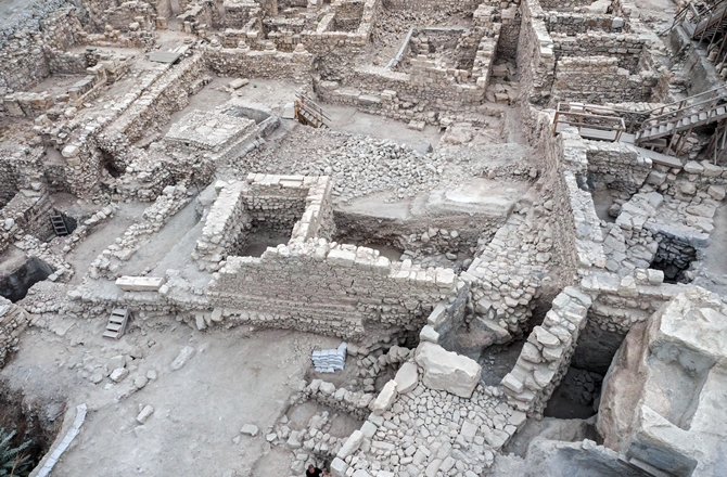 ancient greek fortress under Jerusalem parking lot