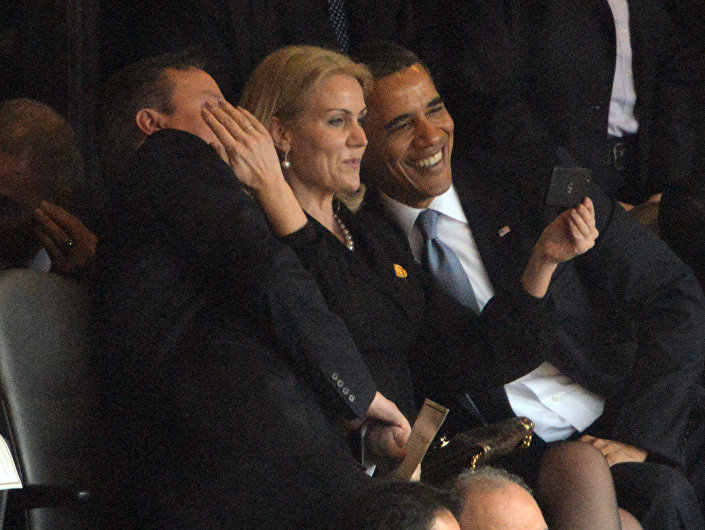 Obama selfie