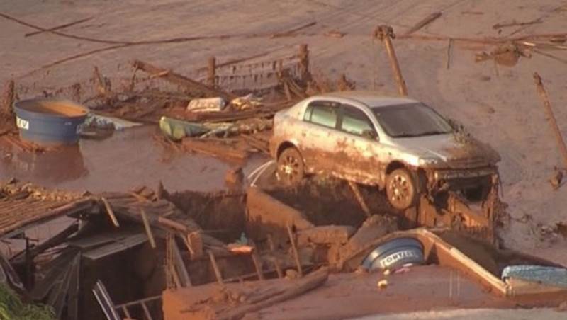 Click to enlarge Dam collapse Brazil