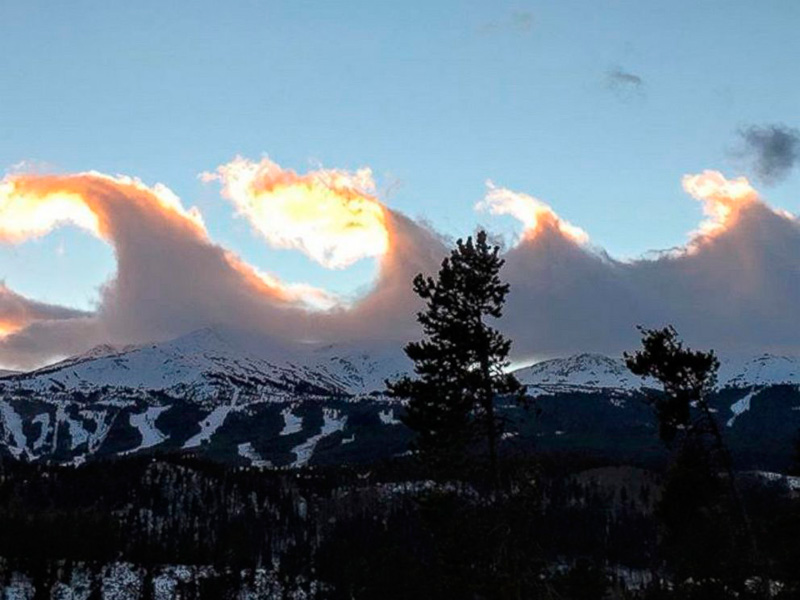 wave clouds