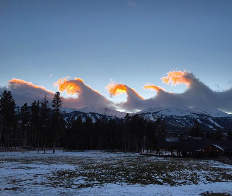 wave clouds
