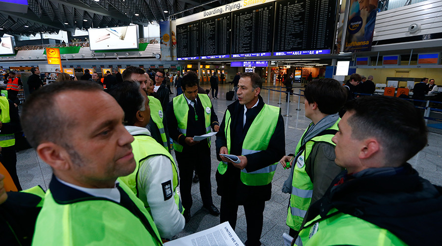 Click to enlarge cabin crew Frankfurt airport