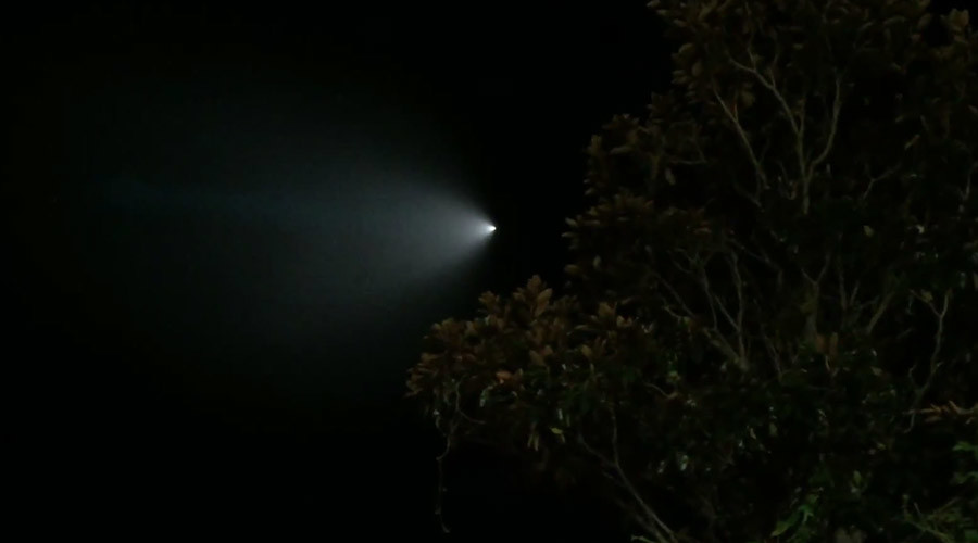 Click to enlarge Comet or balistic missile test over LA