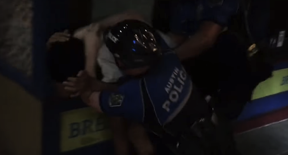 austin police violently arrest people for jaywalking