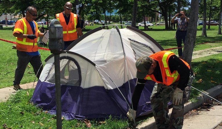 Click to enlarge homeless in hawaii