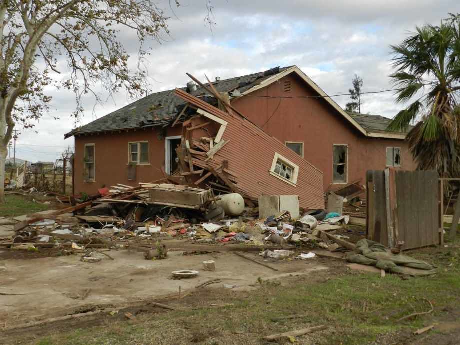 Rare tornado hits central California town, damages buildings Earth