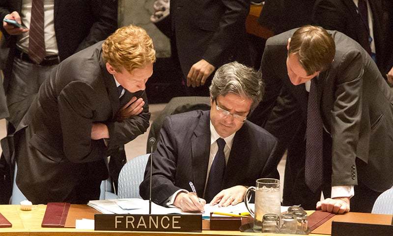 France signing