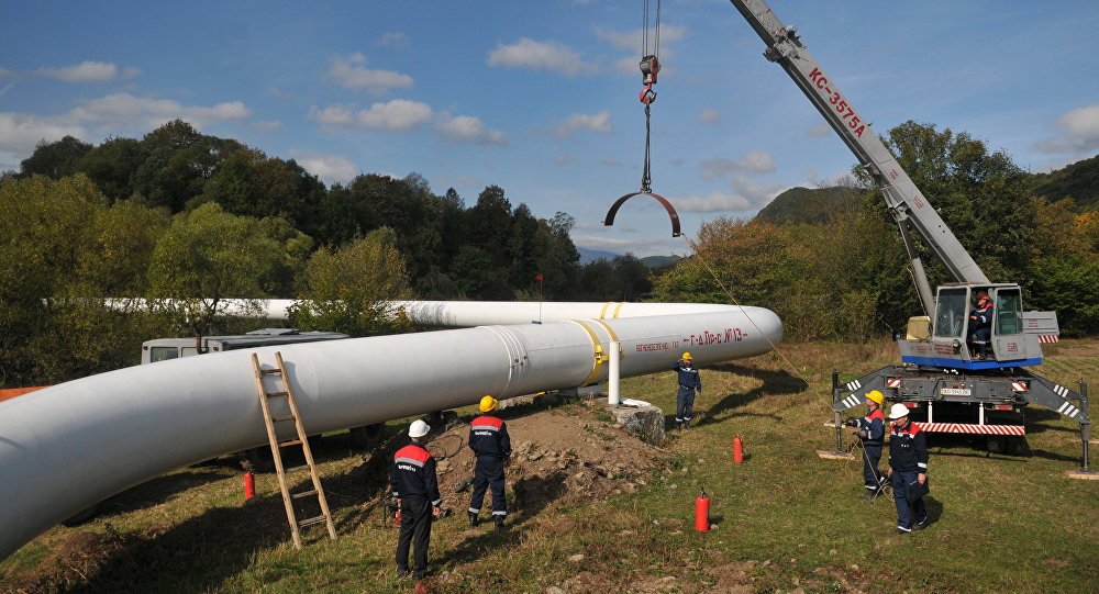 Gas compressor station