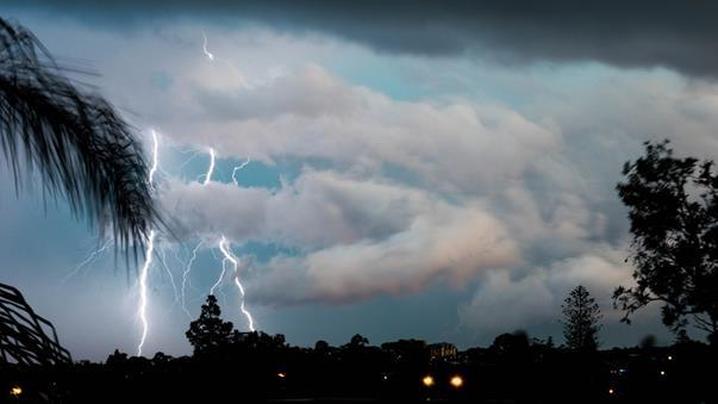 Click to enlarge lightning queensland