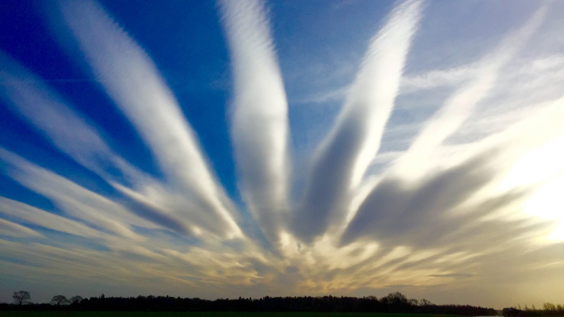 finger clouds