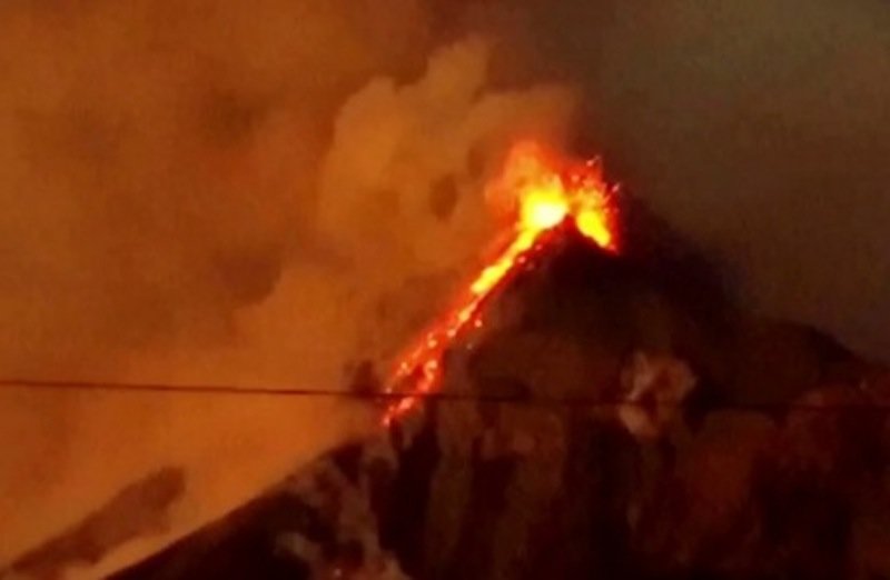 Click to enlarge Fuego volcano
