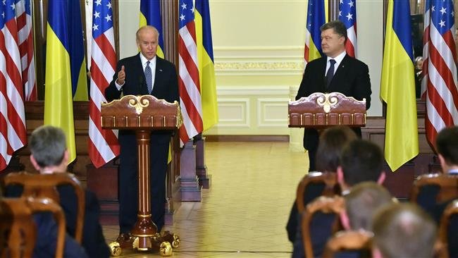 Click to enlarge Biden and Poroshenko