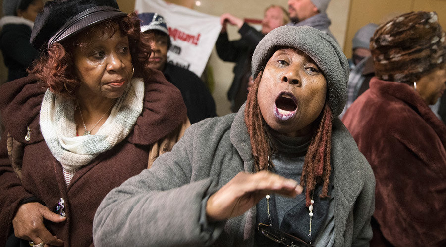 Click to enlarge Chicago protesters